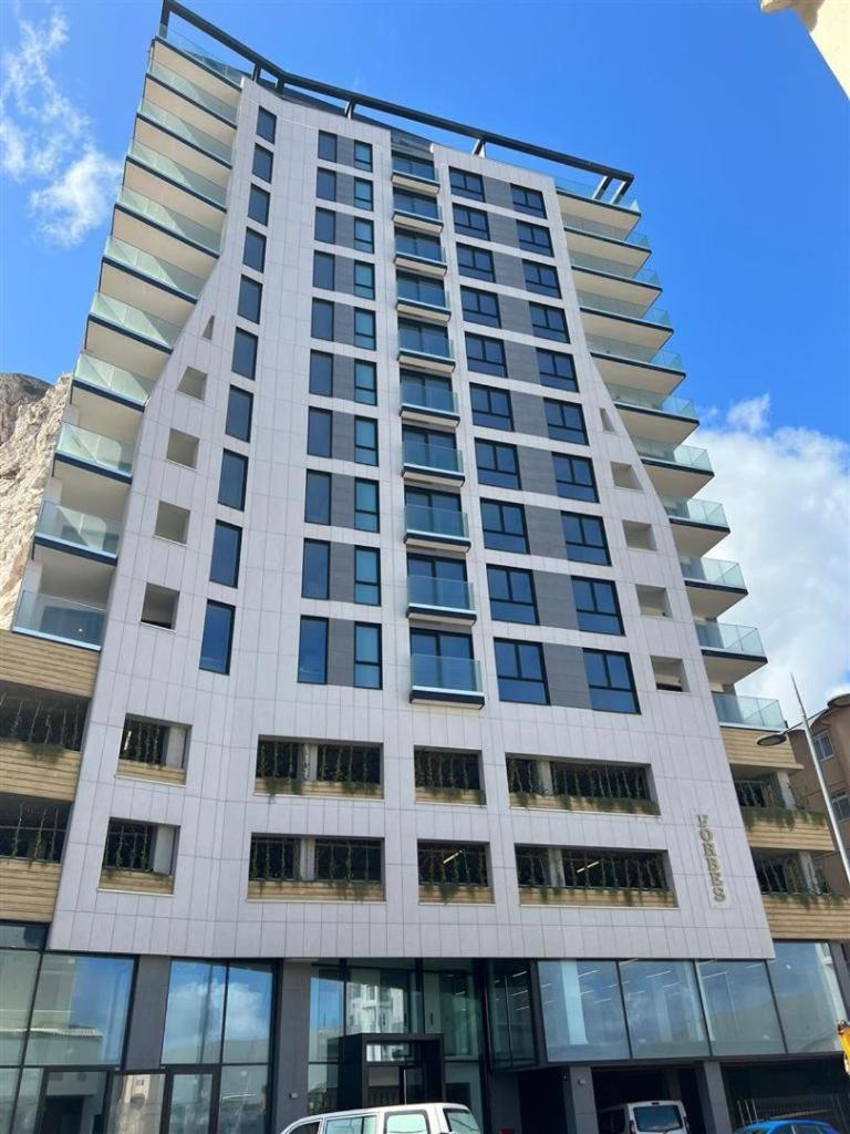 Cp Top Floor Luxury Studio With Spa And Pool Gibraltár Kültér fotó