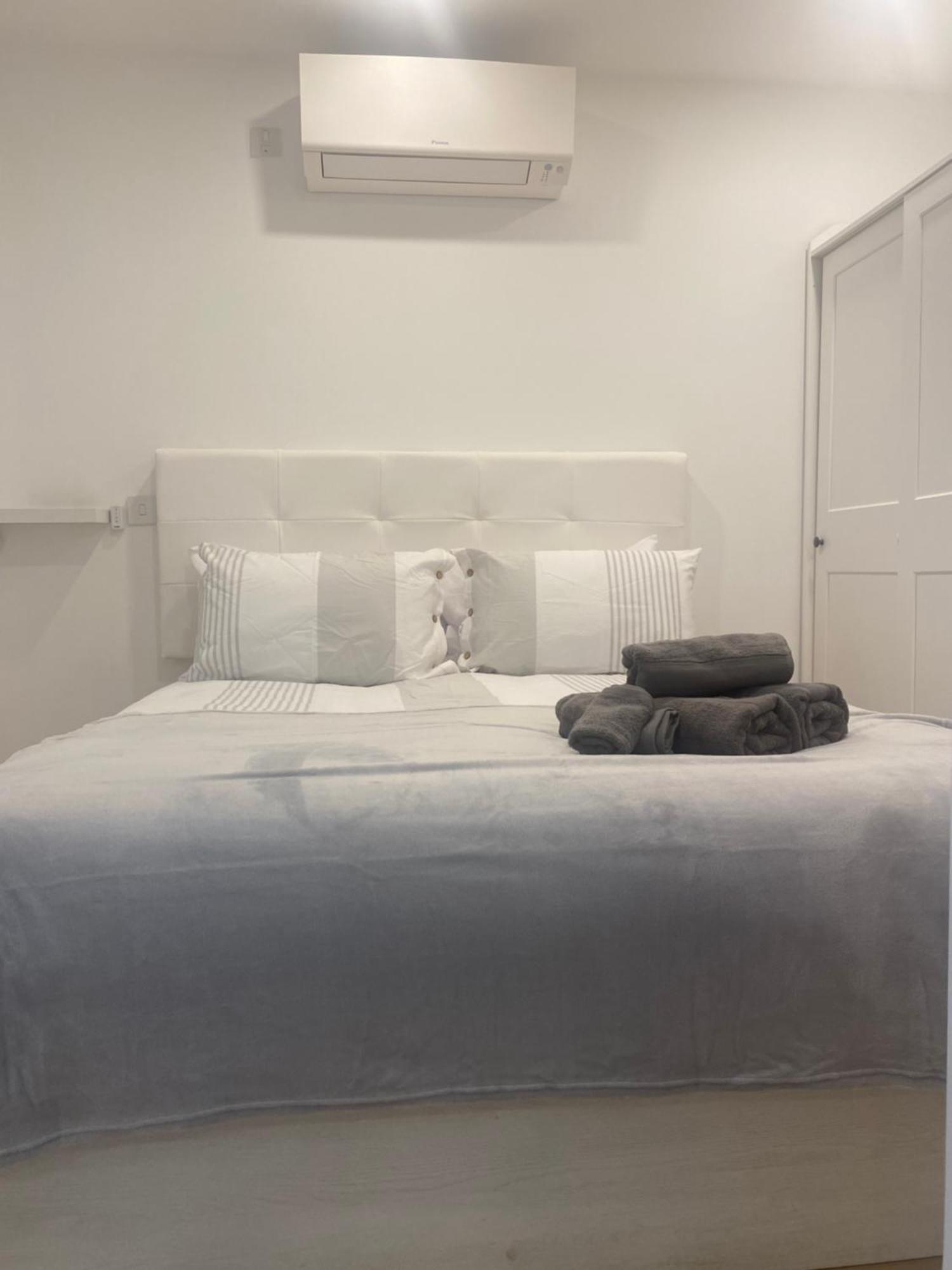 Cp Top Floor Luxury Studio With Spa And Pool Gibraltár Kültér fotó